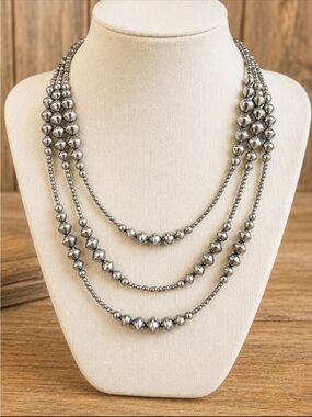Tipi Western 3 Layered Navajo Pearl Style Necklace NWT